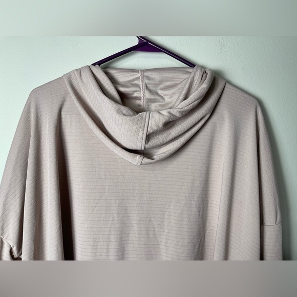 Blush Pink Mondetta Performance + Luxury Long Sleeve Hooded Shirt - Picture 5 of 6